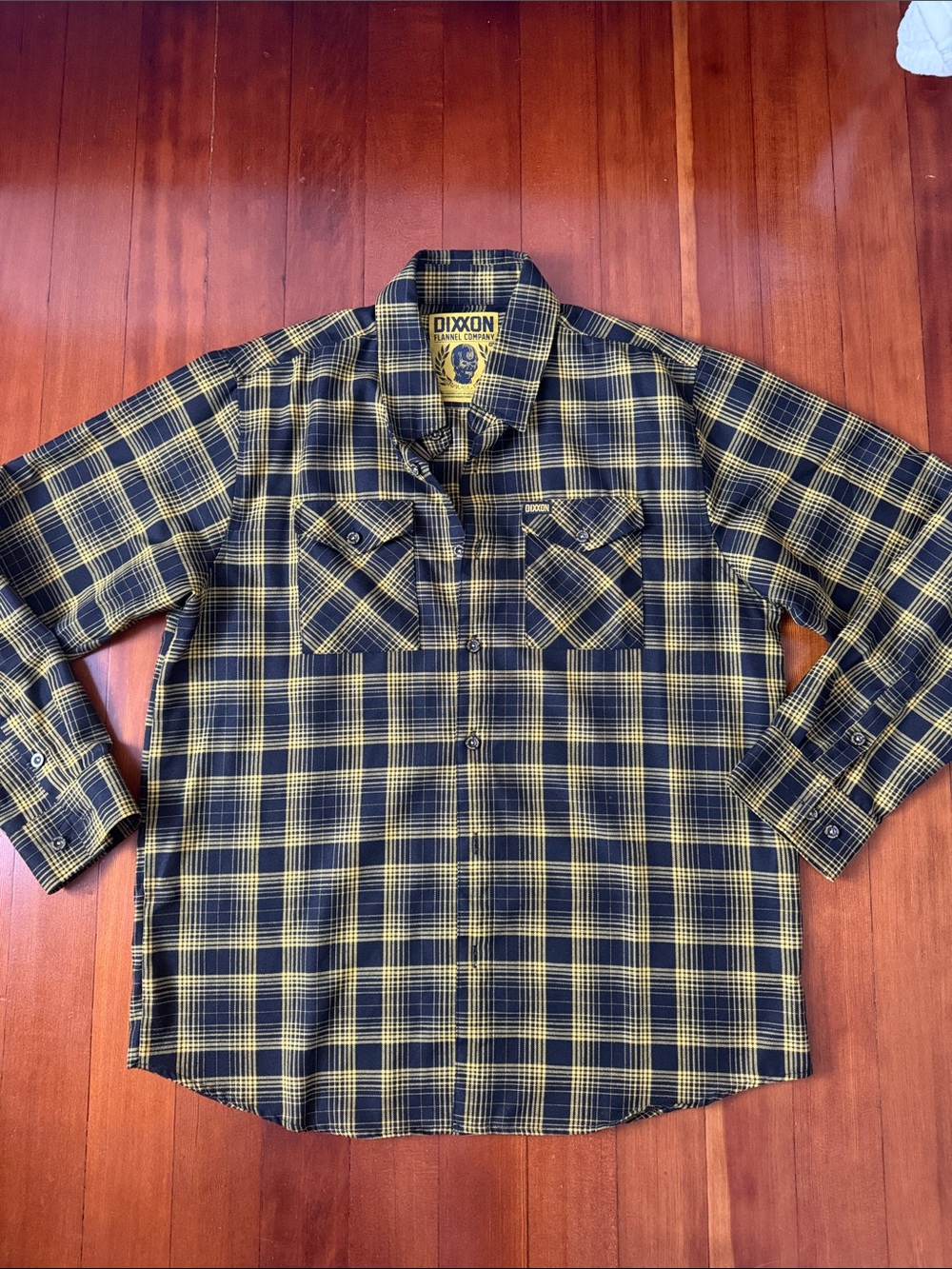 DIXXON Yellow & Black Plaid Long-Sleeve Button-Down Shirt